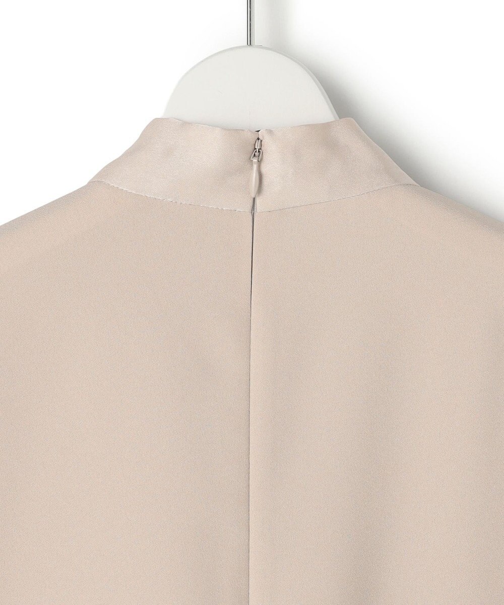 ICB 【新色追加・WEB限定カラーあり】FluidBackSatin ドルマンスリーブボウタイブラウス 