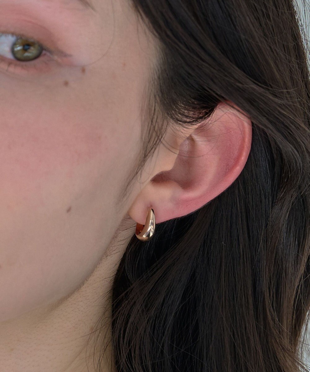 Phoebe 【金属アレルギー対応】【痛くないシリーズ】ぷっくりモードクリスタルループフィットイヤリング　シャンパンゴールド 