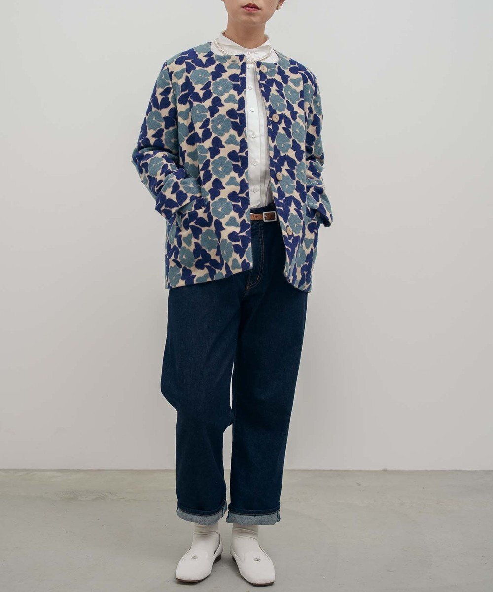 muuc 〈特別感溢れる全面刺繍〉庭椿の刺繍 ノーカラーショートコート 吸湿発熱 日本製 軽く希少な限定素材 