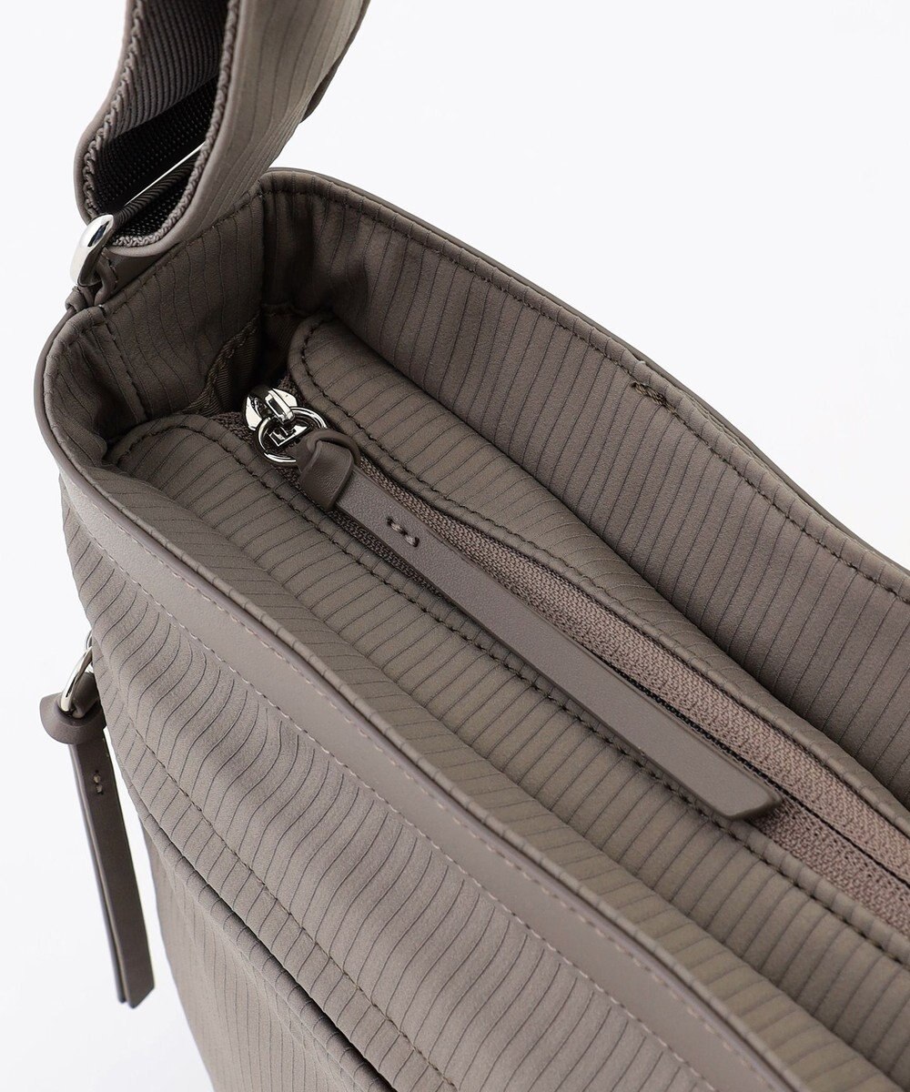 Y'SACCS コーデュロイライクナイロンショルダー 