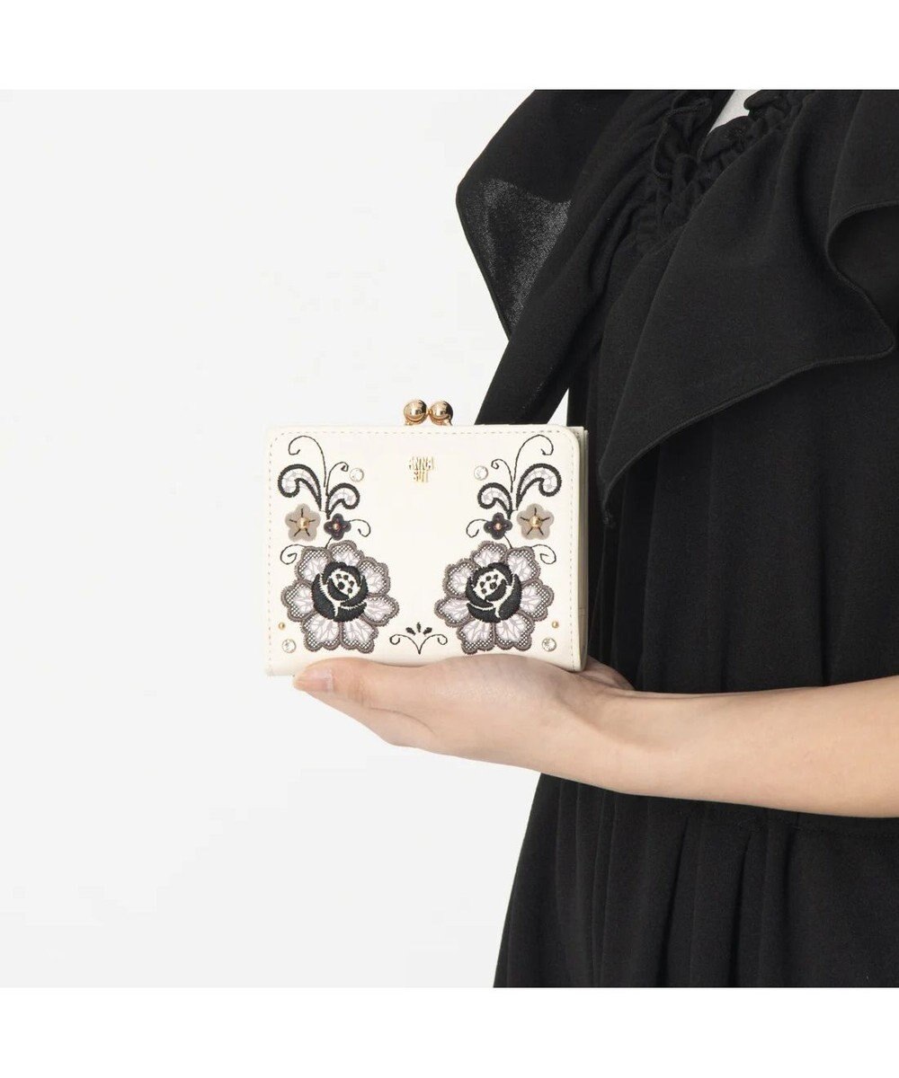 ANNA SUI ララ 口金二つ折り財布 