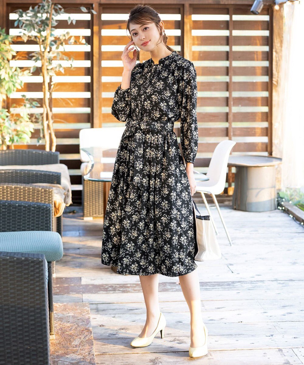 Tiaclasse 【洗える】花柄フレアワンピース 