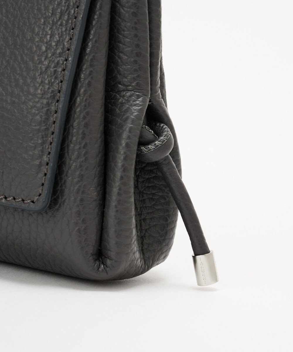 IACUCCI アバ ウォレットショルダー CERVO 