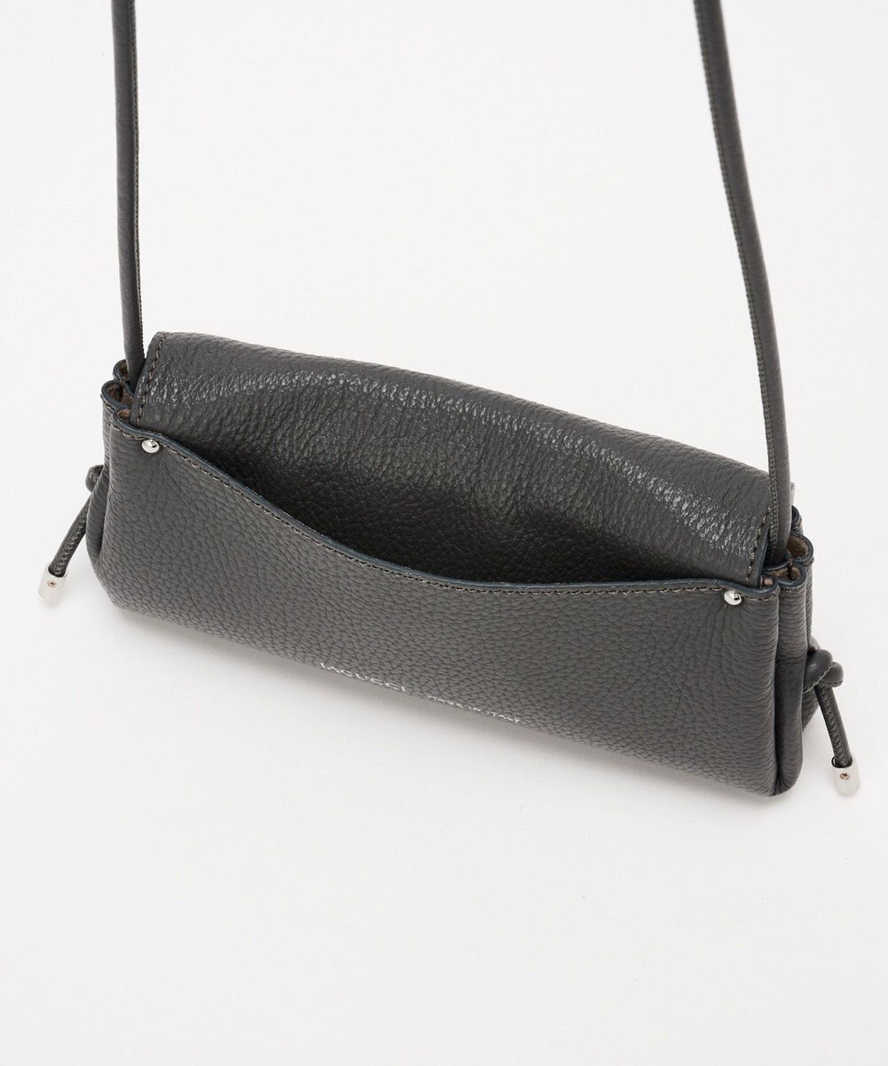 IACUCCI アバ ウォレットショルダー CERVO 