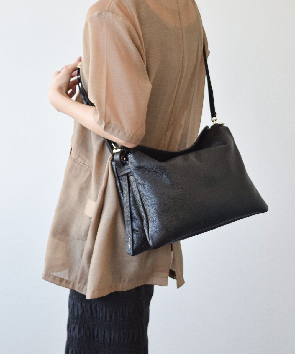 INTER-CHAUSSURES 【LORISTELLA】ソフトレザーハンドバッグ 