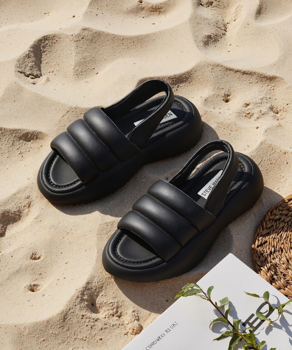 STEVE MADDEN HEADWAY バックストラップ厚底パフィーサンダル 