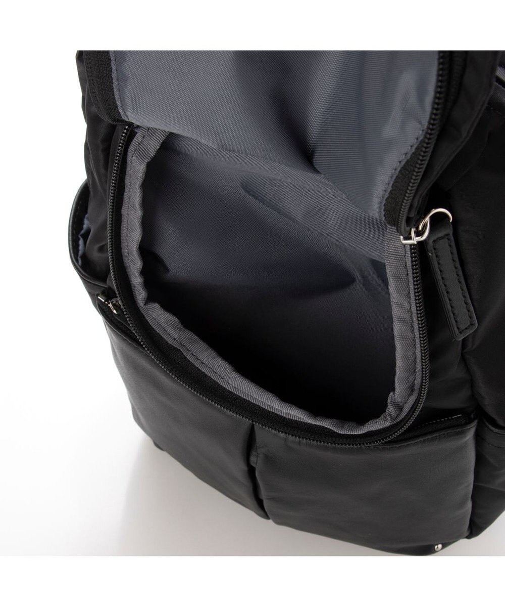 Y'SACCS NEWナイロン×レザーコンビシリーズ　前ポケットミニリュックサック 