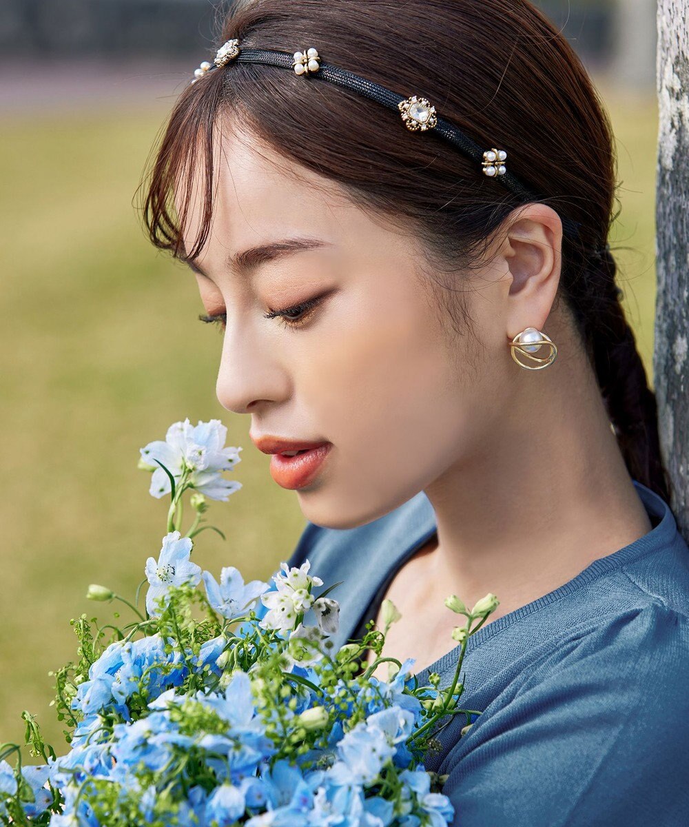 Tiaclasse ビジュー付きカチューシャ 