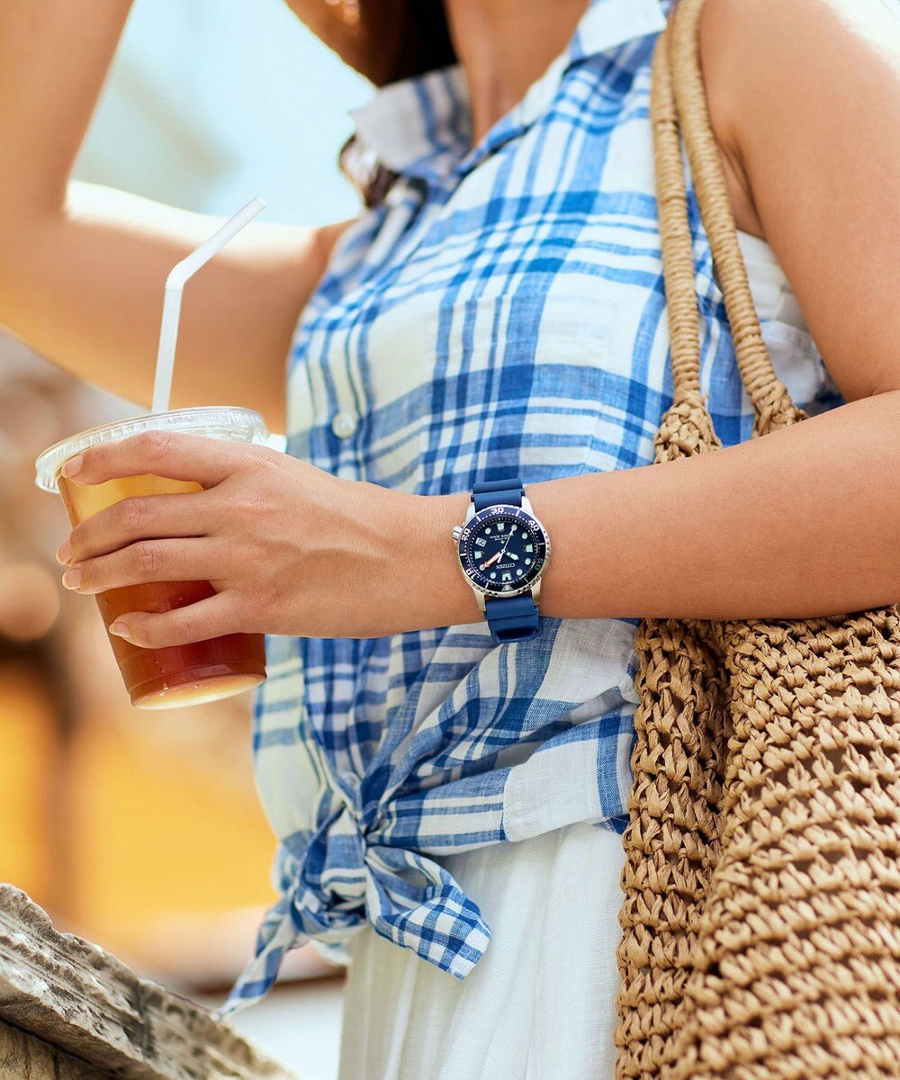 CITIZEN 【人気のボーイズサイズダイバー】電池交換不要の光発電エコ・ドライブ搭載ウオッチ 