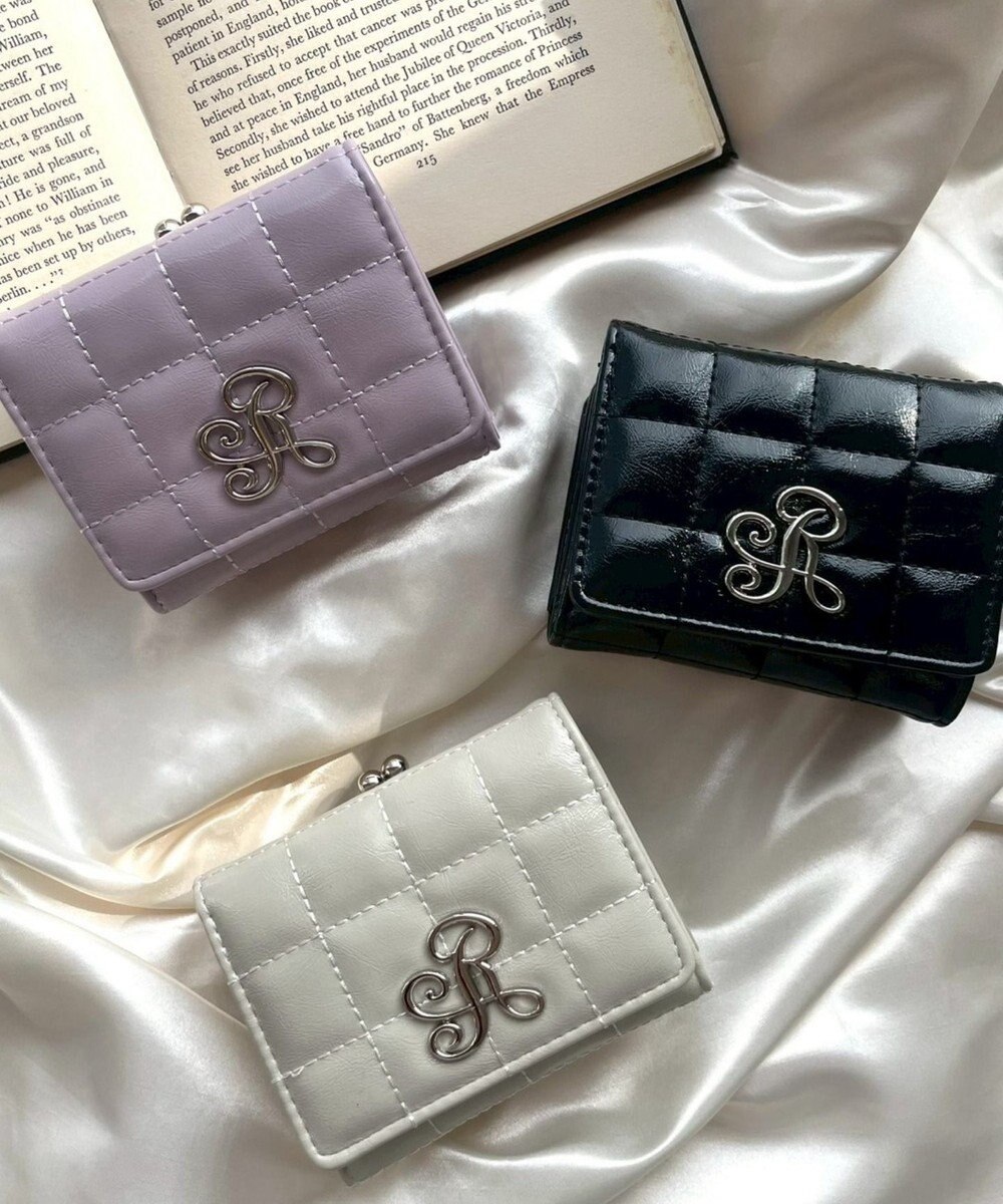 WEGO イニシャルパーツキルティングガマ口ウォレット 