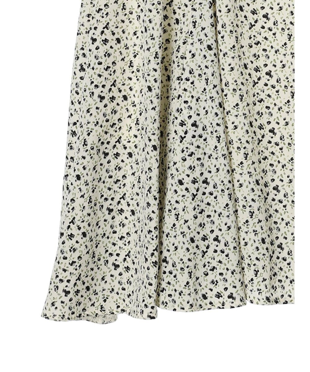 earth music&ecology 揺れる小花柄裾フレアスカート 