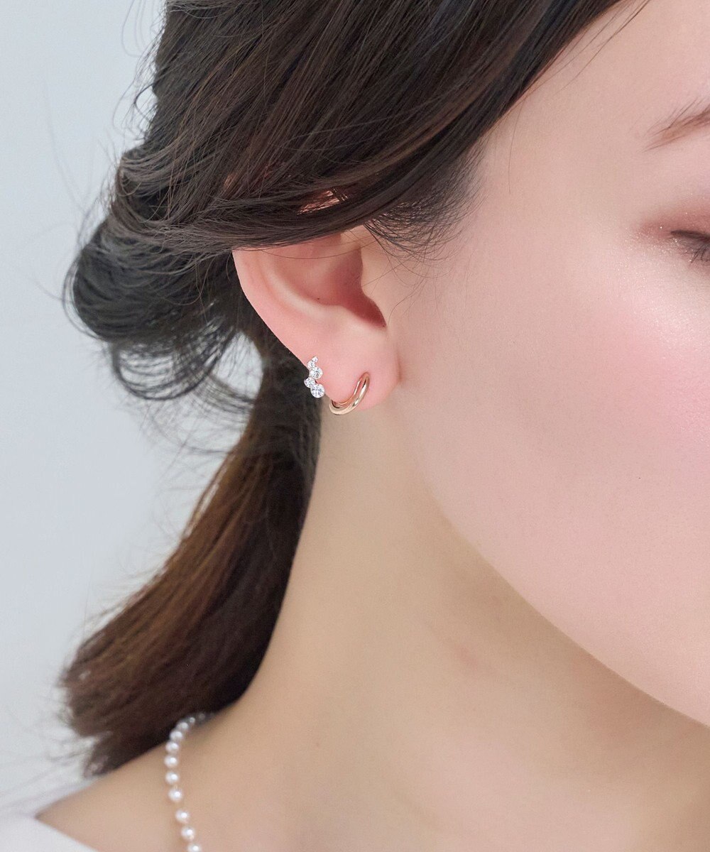 Phoebe 【痛くないシリーズ】ミルキーウェイビジューフロートライトフィットイヤリング　シャンパンゴールド 