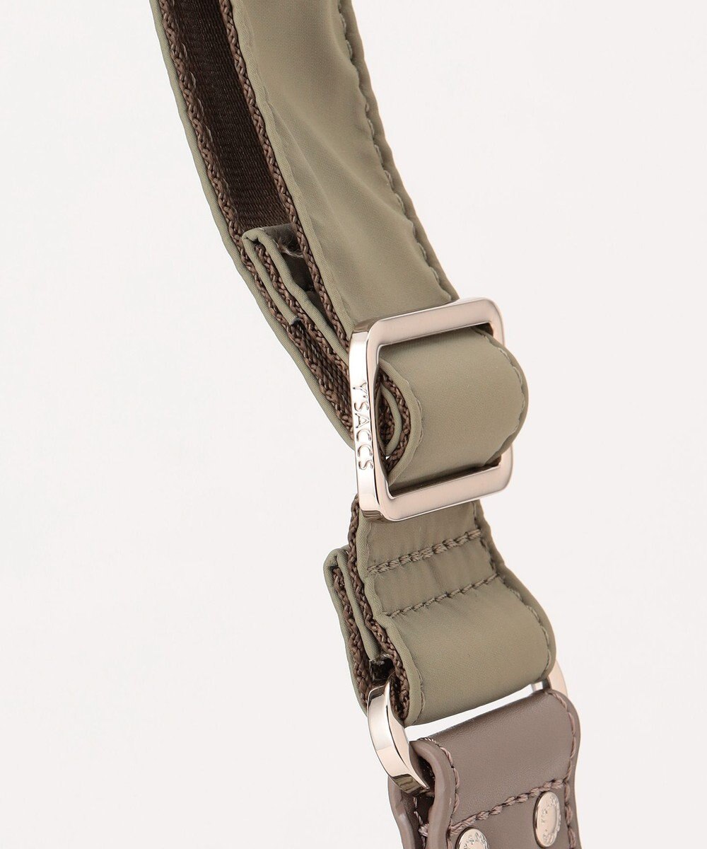 Y'SACCS 【ナイロンタフタ×リサイクルレザー】デイリーショルダー　Mサイズ 