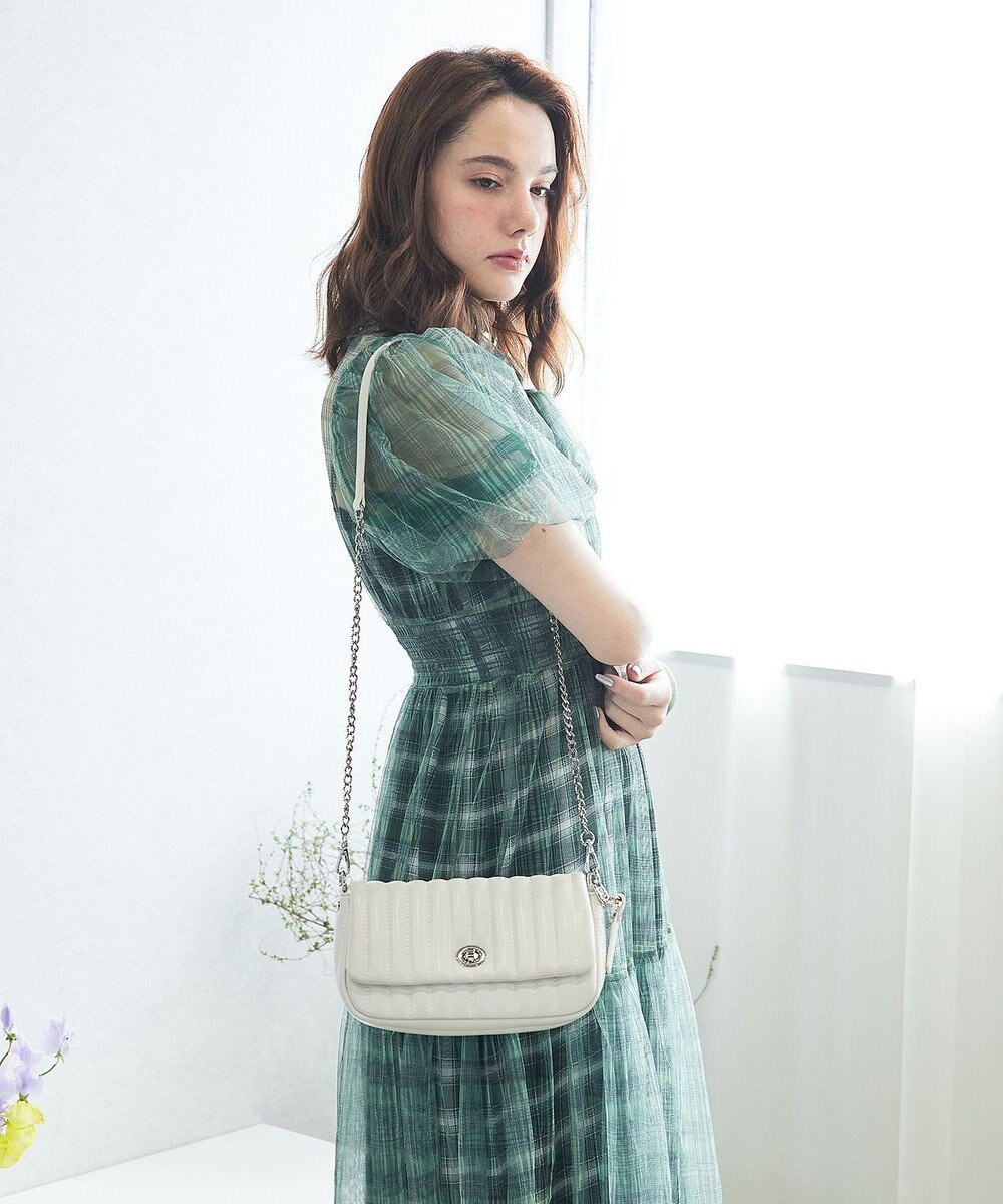 style code 【MERCURYDUO/マーキュリーデュオ】ストライプキルティング　フラップショルダーバッグ 