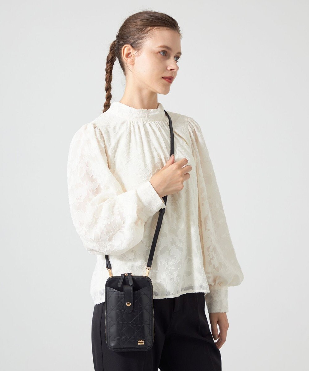 LA BAGAGERIE レザーステッチ　マルチポシェット 