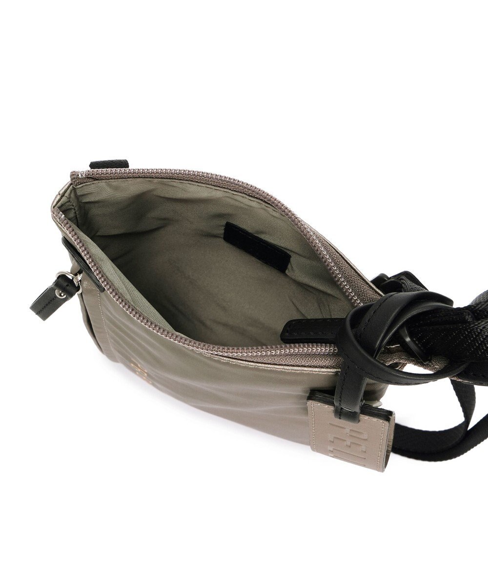 PELLE BORSA 縦型ポシェット Cheers チアーズ 5205 