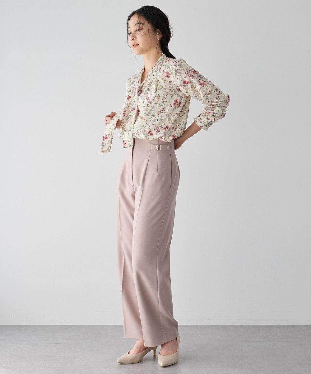 YECCA VECCA ボタニカルフラワー柄ボウタイブラウス 