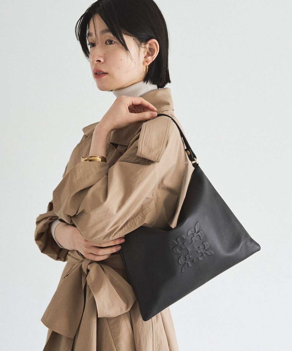 russet エンボスモノグラム ソフトレザーショルダーバッグ(CE-1547) 