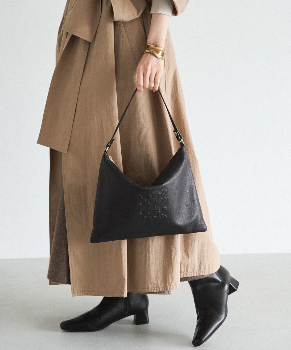 russet エンボスモノグラム ソフトレザーショルダーバッグ(CE-1547) 