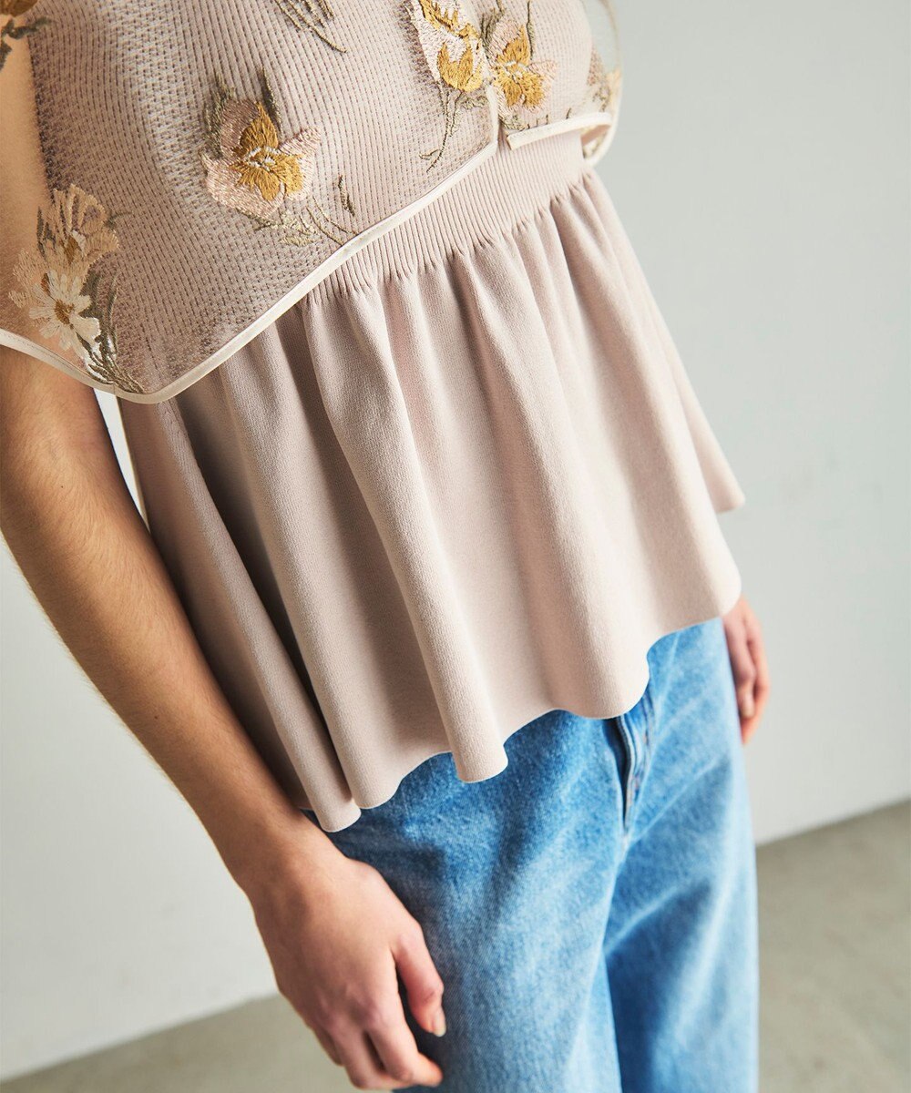 GRACE CONTINENTAL 刺繍ケープニットトップ 