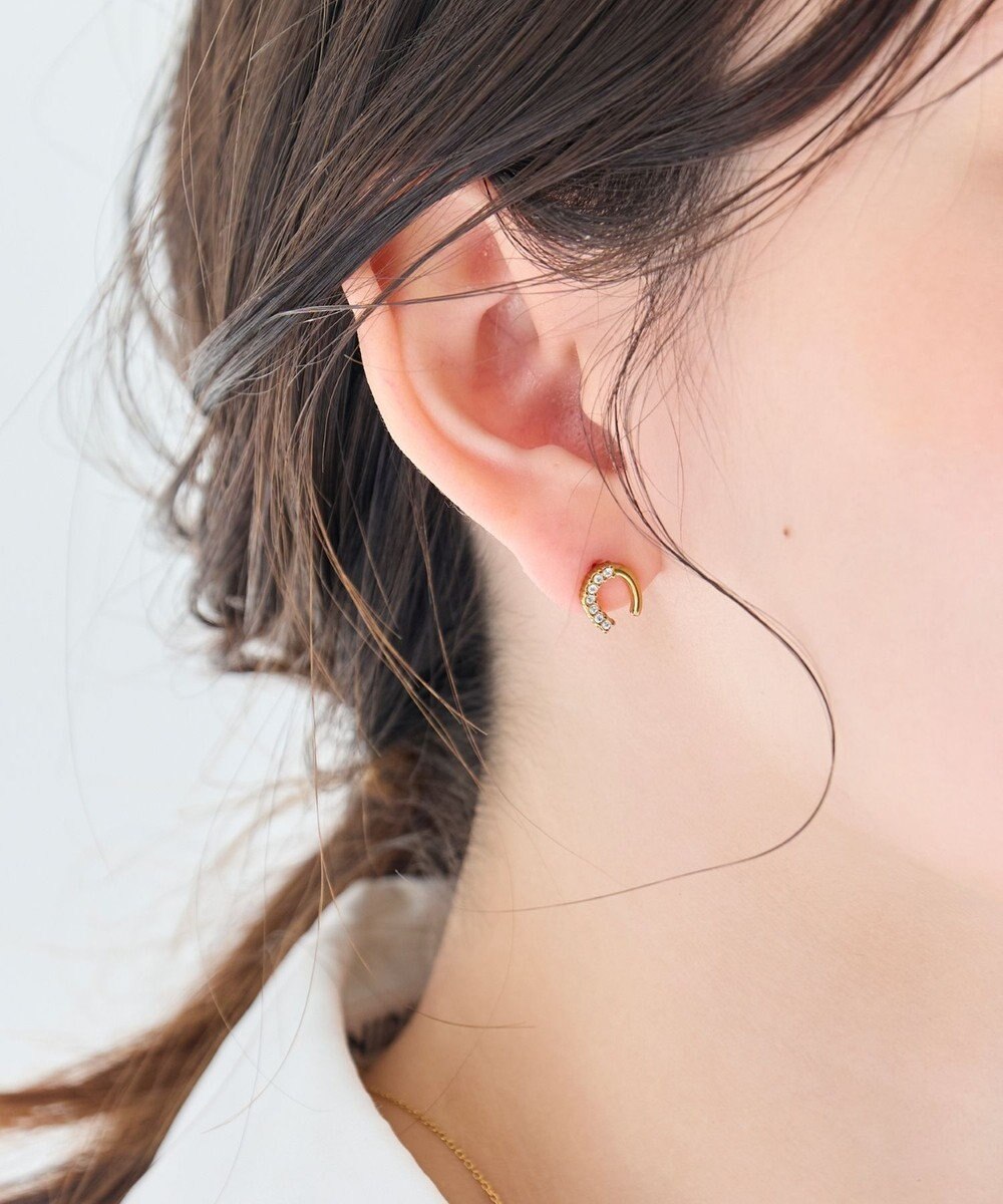 Phoebe 〈金属アレルギー対応〉グロッシーミニホースシューピアス　ゴールド　ステンレス/馬蹄/蹄鉄/ラッキーモチーフ/ギフト/プレゼント 