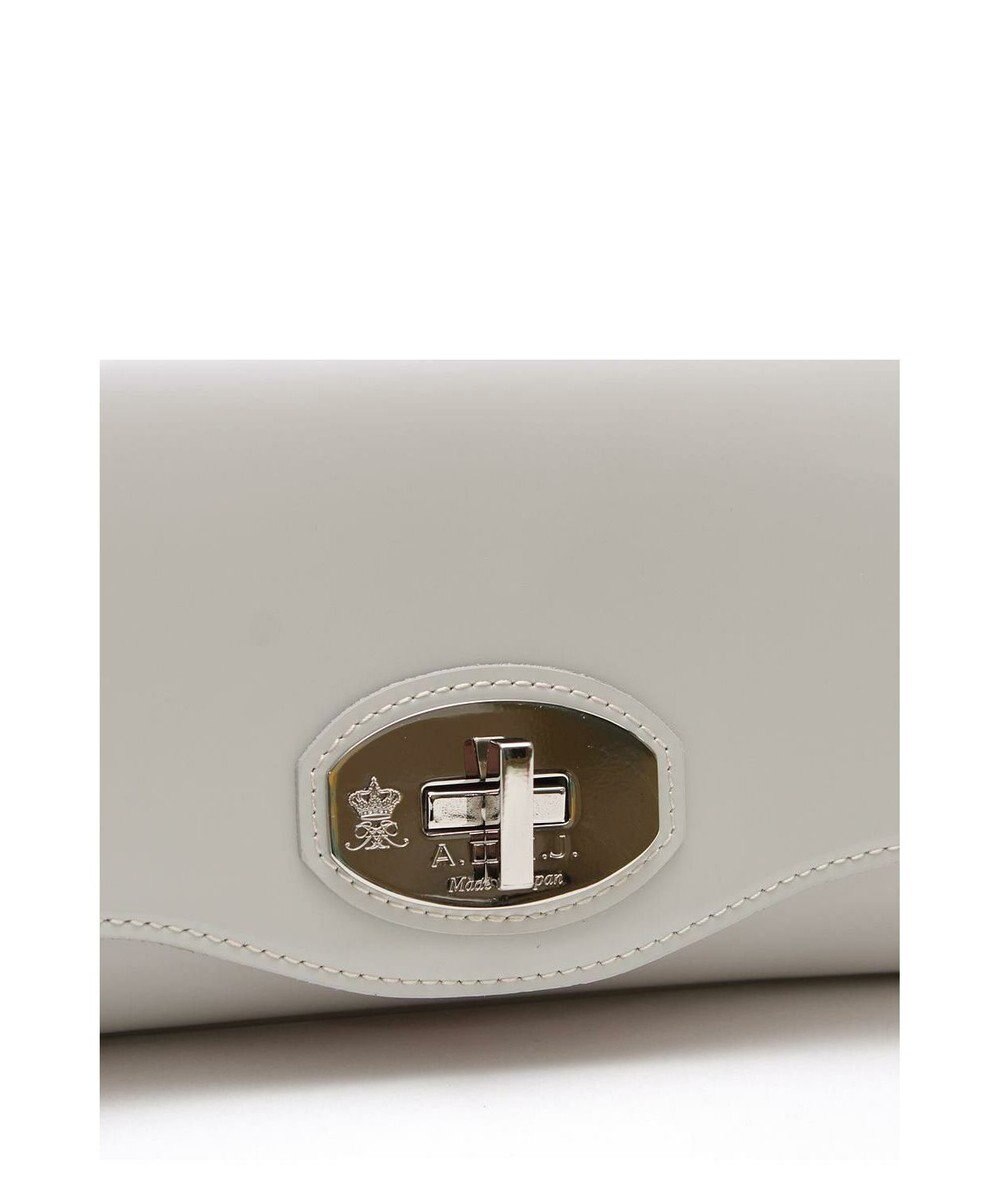 A.D.M.J. 【牛革】カルヴィクラッチショルダー 