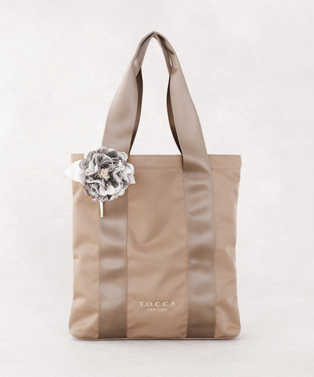 TOCCA 【アップサイクルコサージュ付き・美香＆Lovécoコラボ・数量限定・A4サイズ対応】FLOWER IN HEART BAG バッグ 