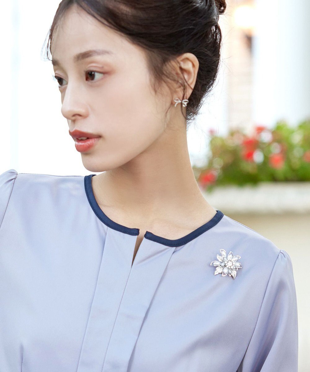 Tiaclasse フラワーコサージュブローチ 