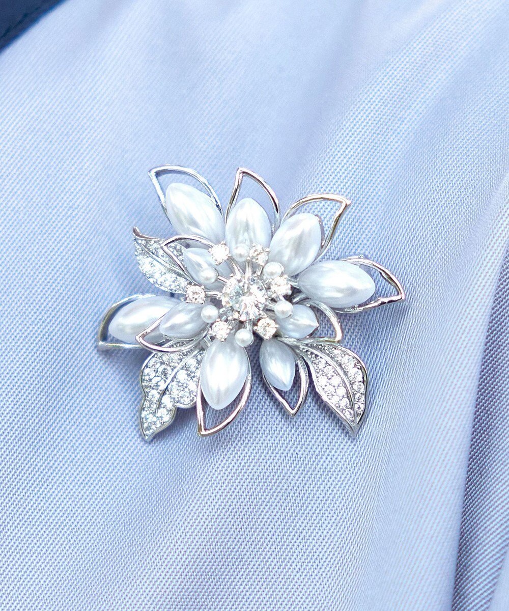 Tiaclasse フラワーコサージュブローチ 