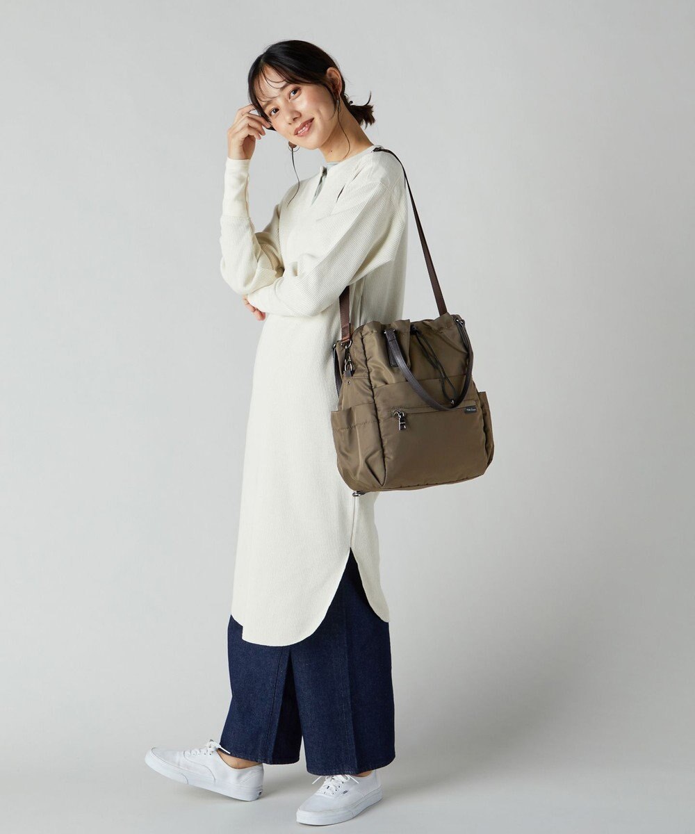 Y'SACCS 【Y’SACCS vous et】ポーチ付き4WAYリュック 