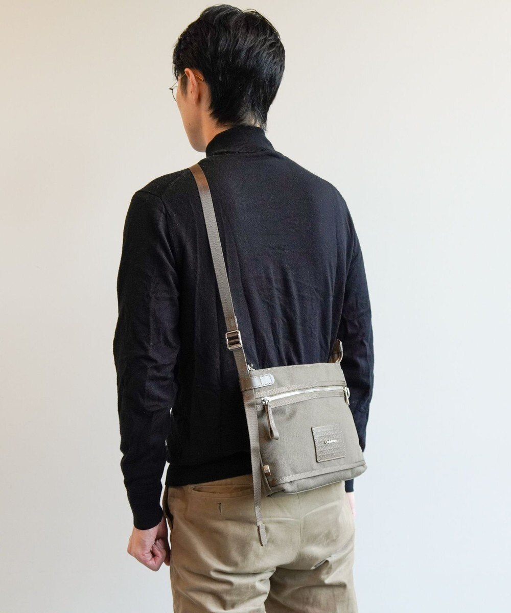 ACE BAGS & LUGGAGE Orobianco ピオニエーレ ショルダーバッグ 撥水加工 3L 330g 92931 オロビアンコ 