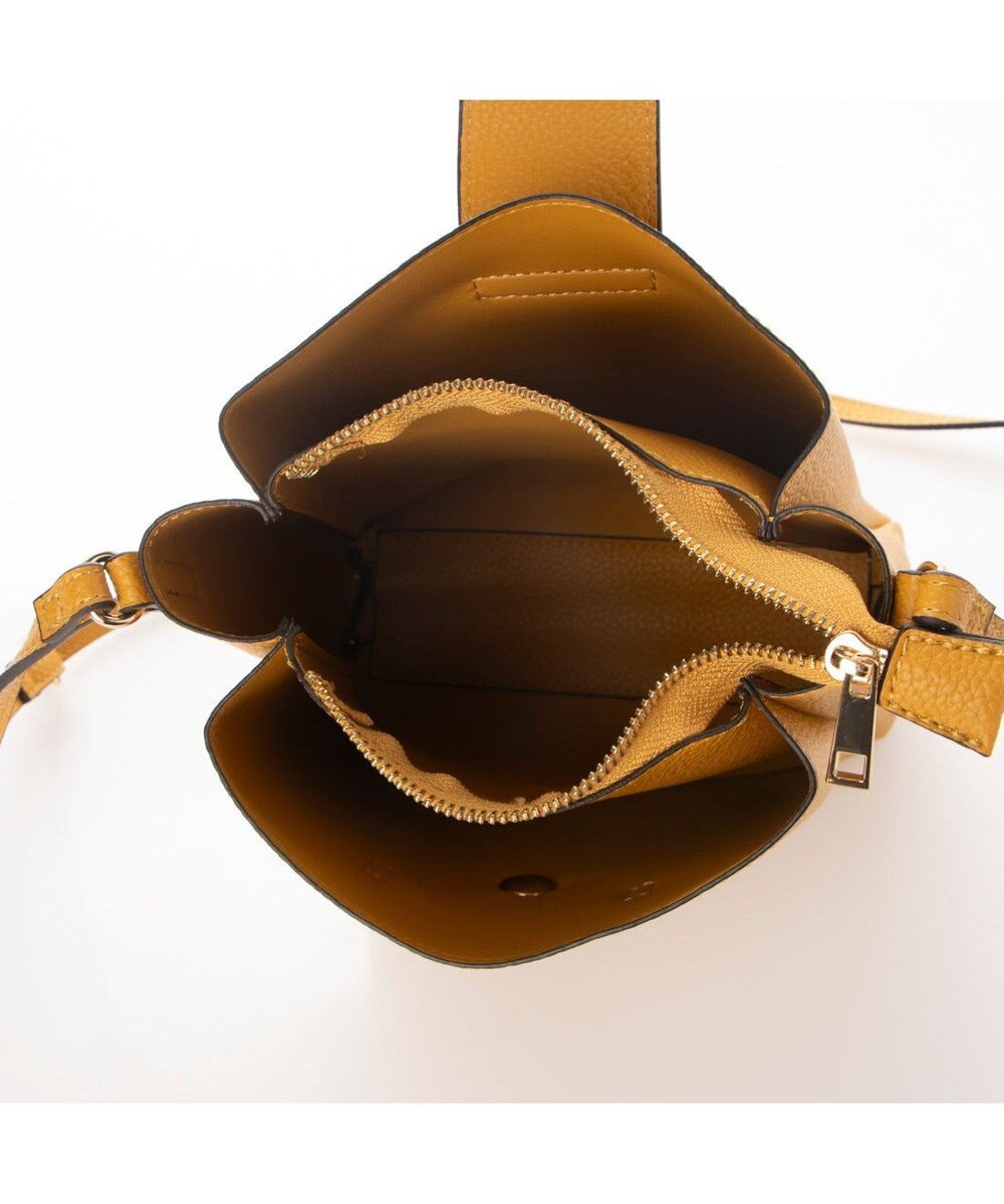 UNBILLION 【テレビ ドラマ着用アイテム】カシュカシュ cachecache / 3つ口縦型ショルダーバッグ 