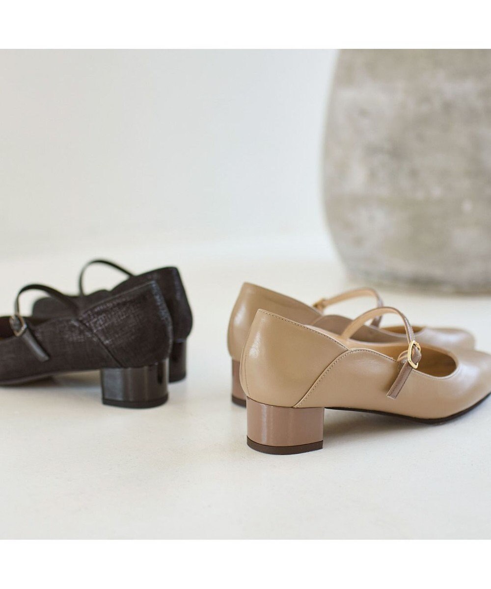 Riz raffinee <Riz raffinee>アーモンドトゥストラップパンプス 