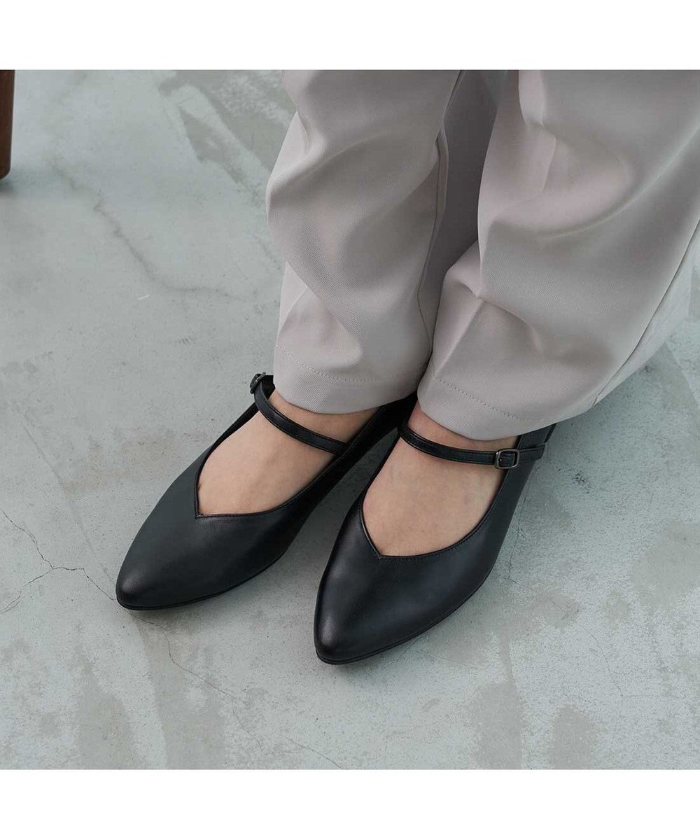 Riz raffinee <Riz raffinee>アーモンドトゥストラップパンプス 