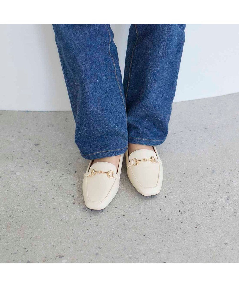 MODE ET JACOMO <noyau>スクエアトゥビット付きヒールローファー 