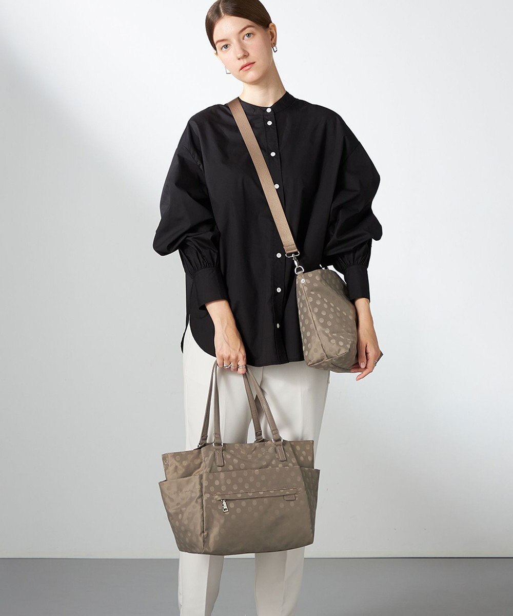 Y'SACCS ドットジャガードポーチ付きトートバッグ 