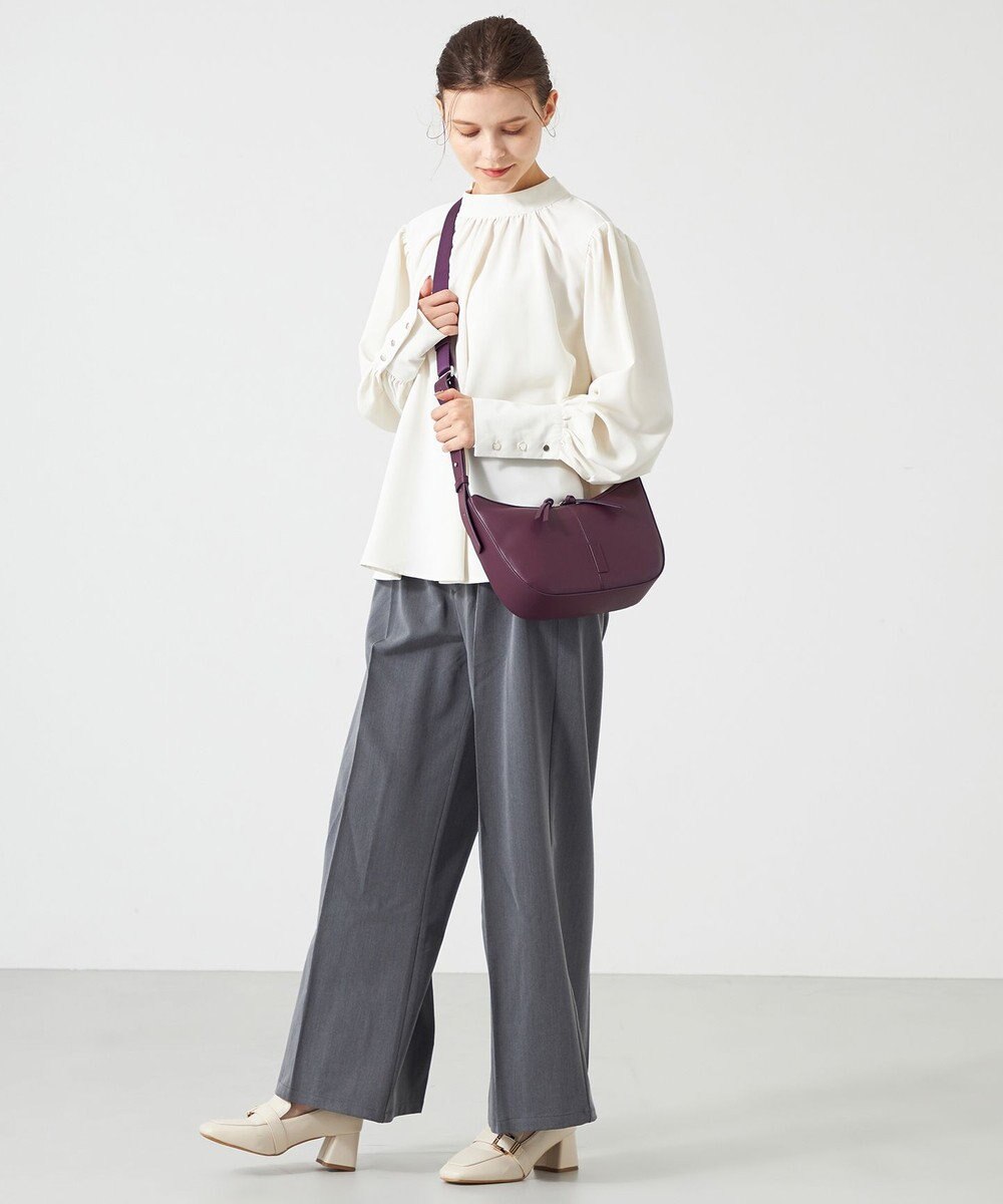 Y'SACCS イタリアンシープ　マルチポーチ付き　ホーボーバッグ 