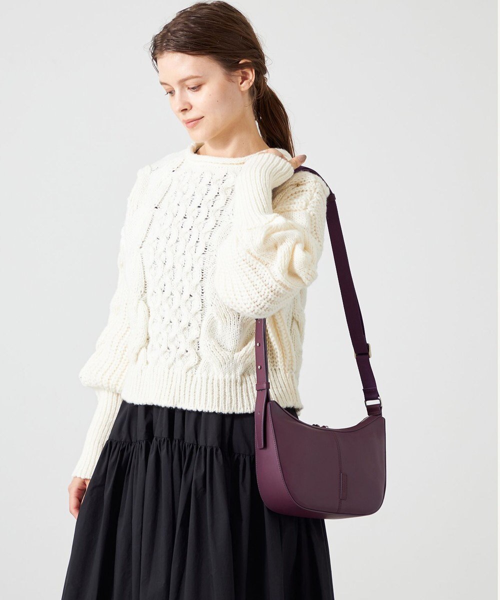 Y'SACCS イタリアンシープ　マルチポーチ付き　ホーボーバッグ 