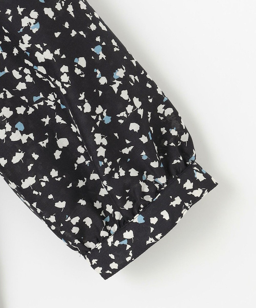 J.PRESS LADIES 【洗える】スパンローンフラワープリント クルーネック ブラウス 