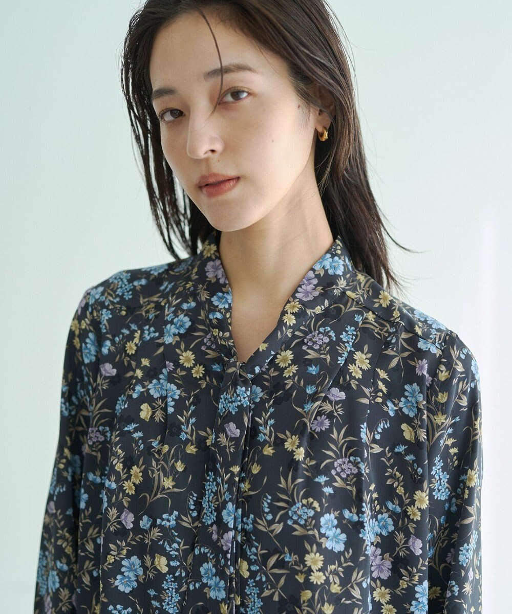 YECCA VECCA ボタニカルフラワー柄ボウタイブラウス 