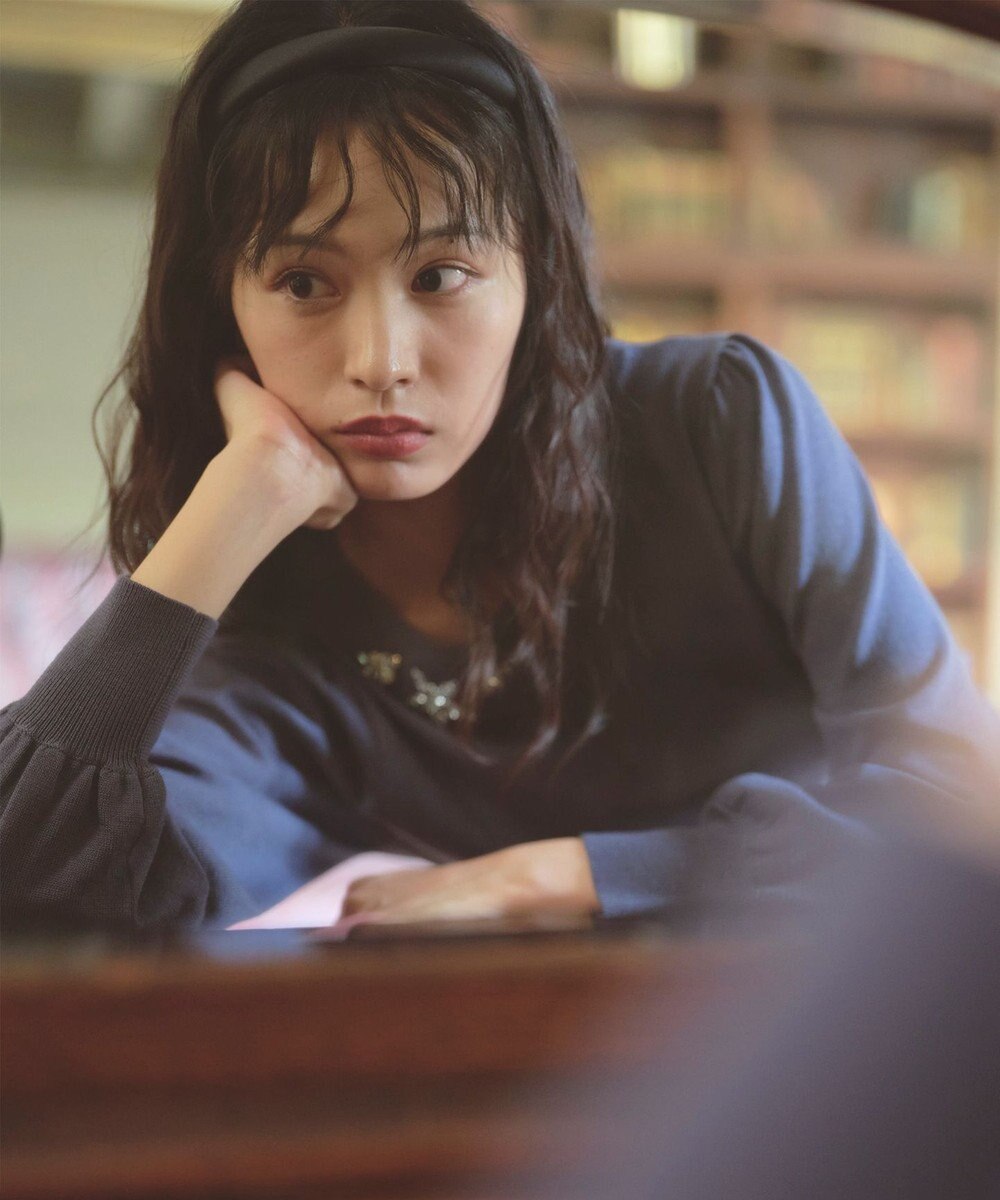 Feroux ブローチデザインニット プルオーバー 