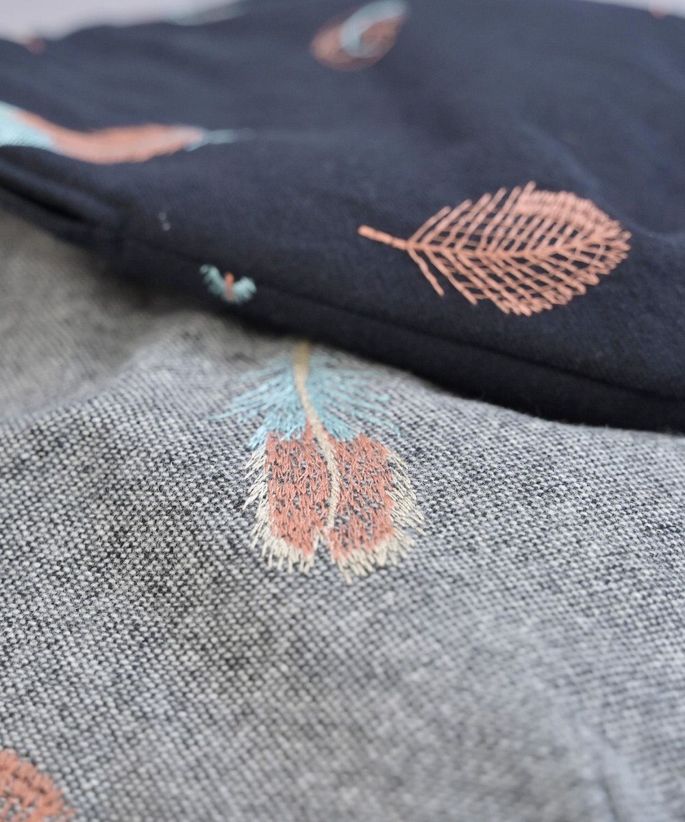 AND WOOL 鳥の羽刺繍のバッグ 