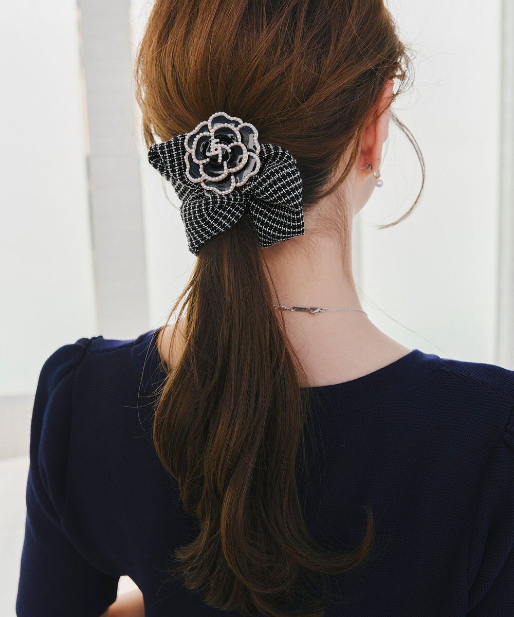 Tiaclasse フラワーパーツ付きシュシュ 