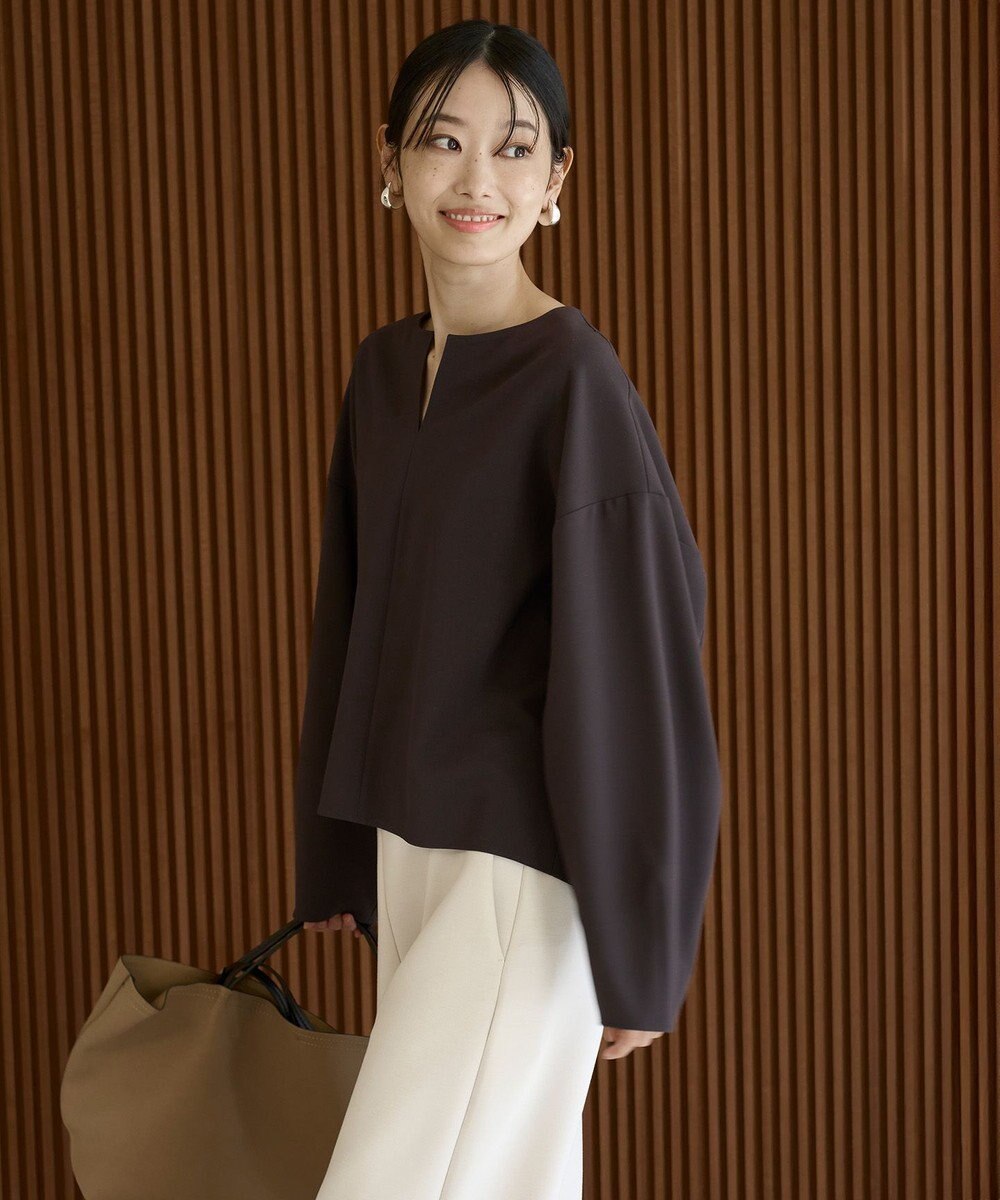 UNFILO マイビューティ キーネックブラウス 