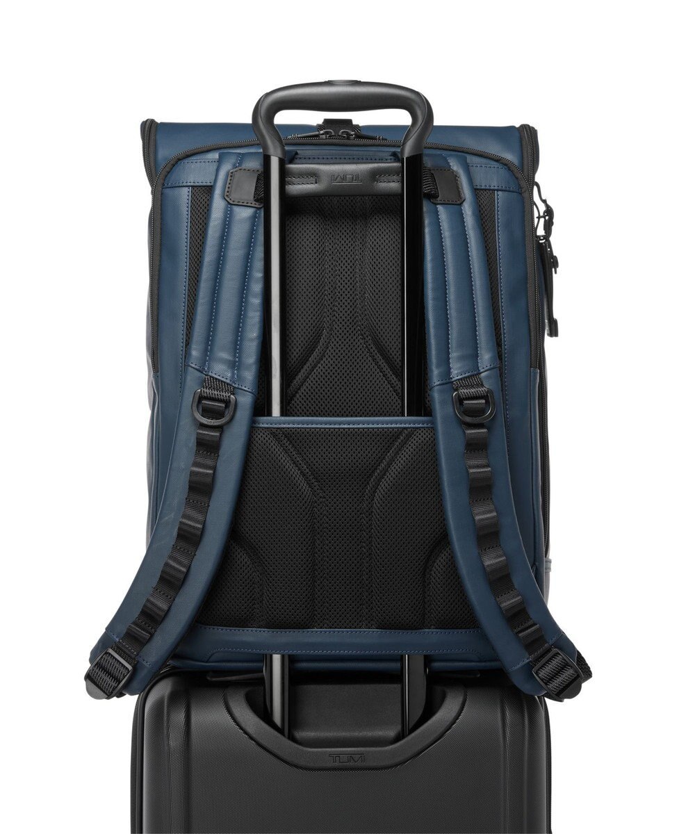 TUMI ALPHA BRAVO 「サーヴェイランス」フラップ・バックパック 