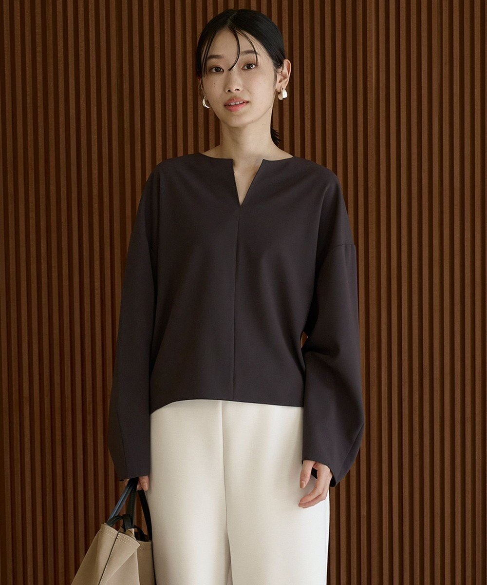 UNFILO マイビューティ キーネックブラウス 