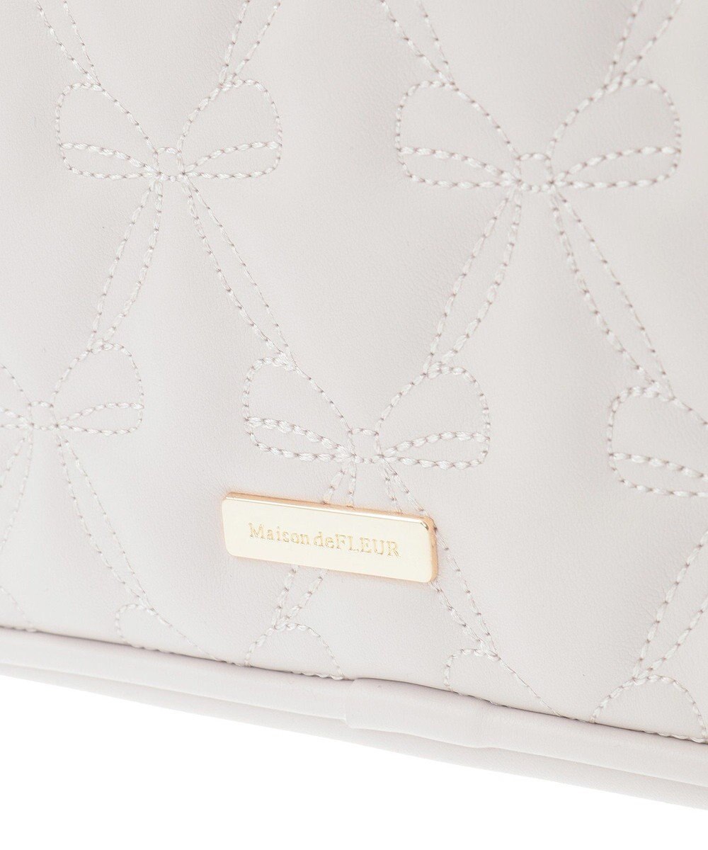 Maison de FLEUR リボンキルティングスクエアポシェット 