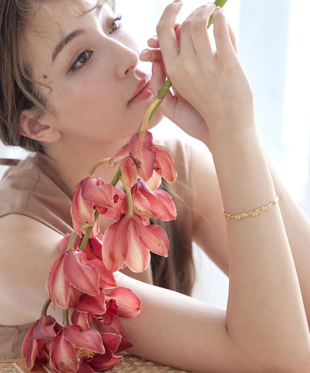 Tiaclasse メタルボールツイストバングル 