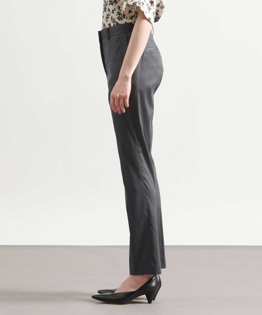 JOSEPH ウールバイストレッチ　テーパードトラウザーズ 