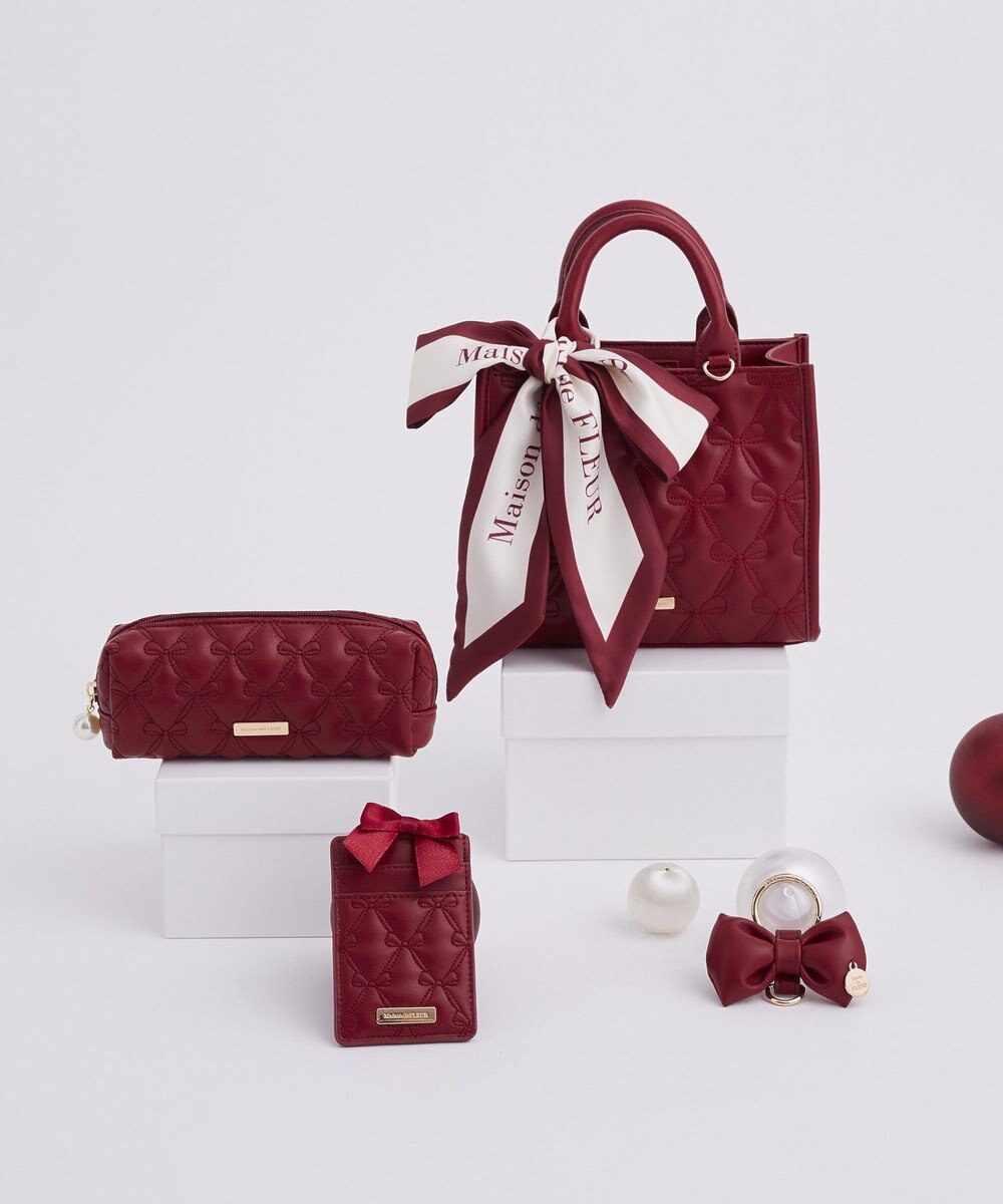Maison de FLEUR リボンキルティングロングポーチ 